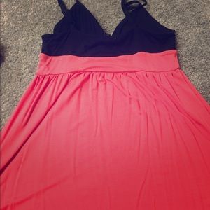 Women's skinny strap top! 💕